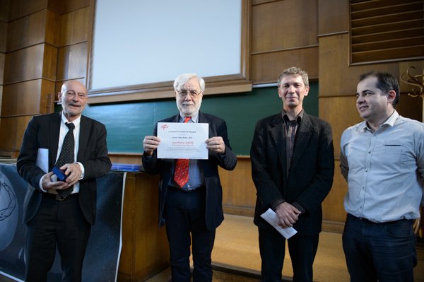 Alain Fontaine, Jean-Pierre Lasota, Denis Burgarella et Francis Bernardeau, le 29 avril 2014, dans l'amphithtre de l'IAP