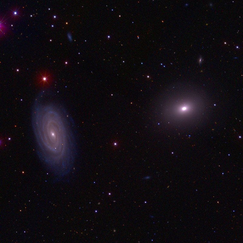 Figure 2 - panneau de gauche : NGC5985 et NGC5982 dans la constellation du Dragon